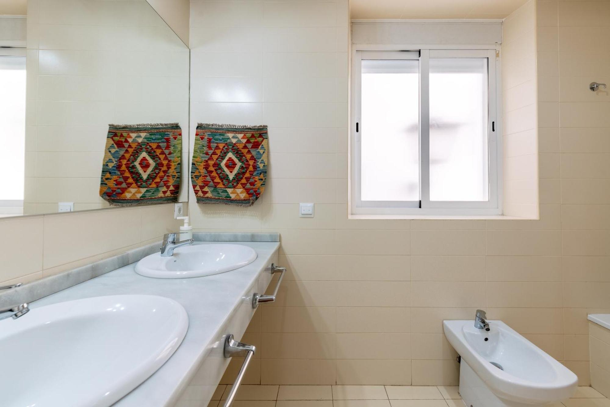 Veoapartment Alhondiga Primero セビリア エクステリア 写真